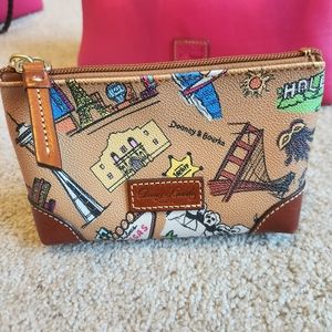 Dooney and bourke cosmetic bag